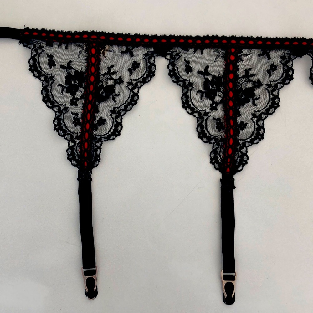 Frederick's of Hollywood Black and Red Lace Garter Belt